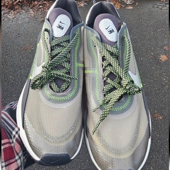 New women's Nike Air Max 2090 - Picture 3 of 4